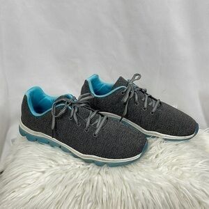 Avia Memory Foam Gray and Turquoise Accents Sneakers, Size 10